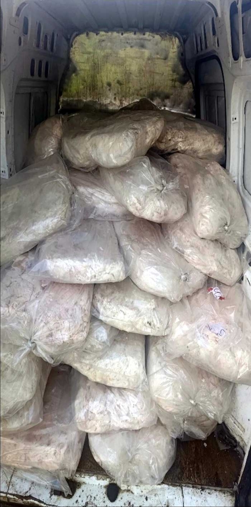 Sağlıksız koşullarda taşınan sakatat imha edildi 1 UYGUNSUZ KOSULLARDA TASINAN 12 TON SAKA 1