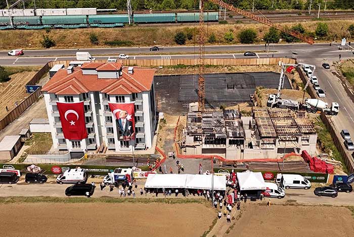 Altınova’da Temel Atma Heyecanı 1 ALTINOVA KENTSEL DONUSUM PROJESINDE 2
