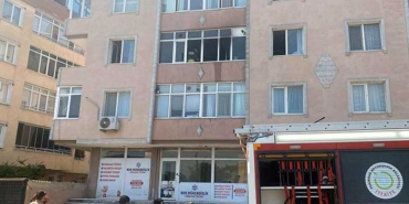 --APARTMAN-DAIRESINDEKI-YANGIN-BUYUMEDEN_1